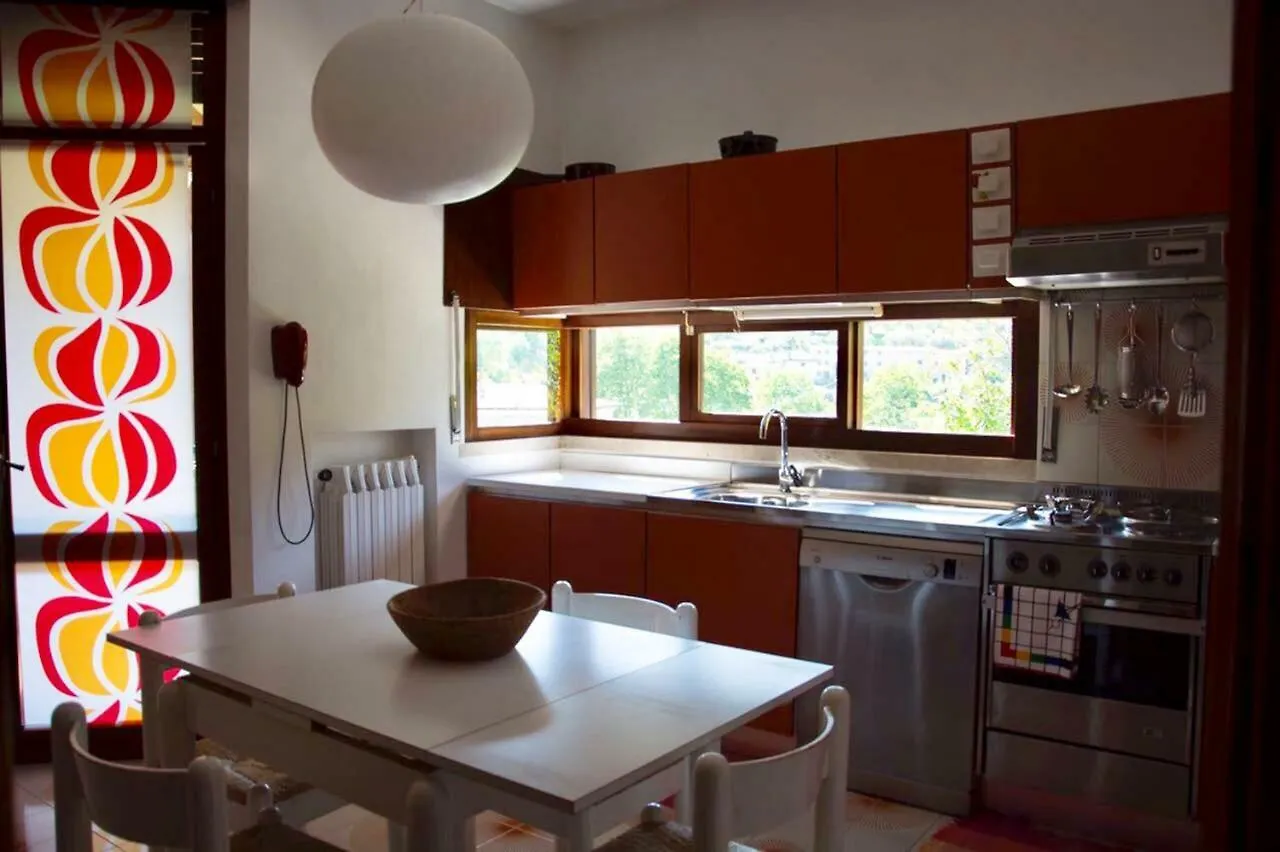 Villa Gione Verona 0*,