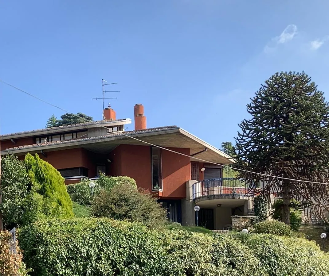 Villa Gione Verona 0*,